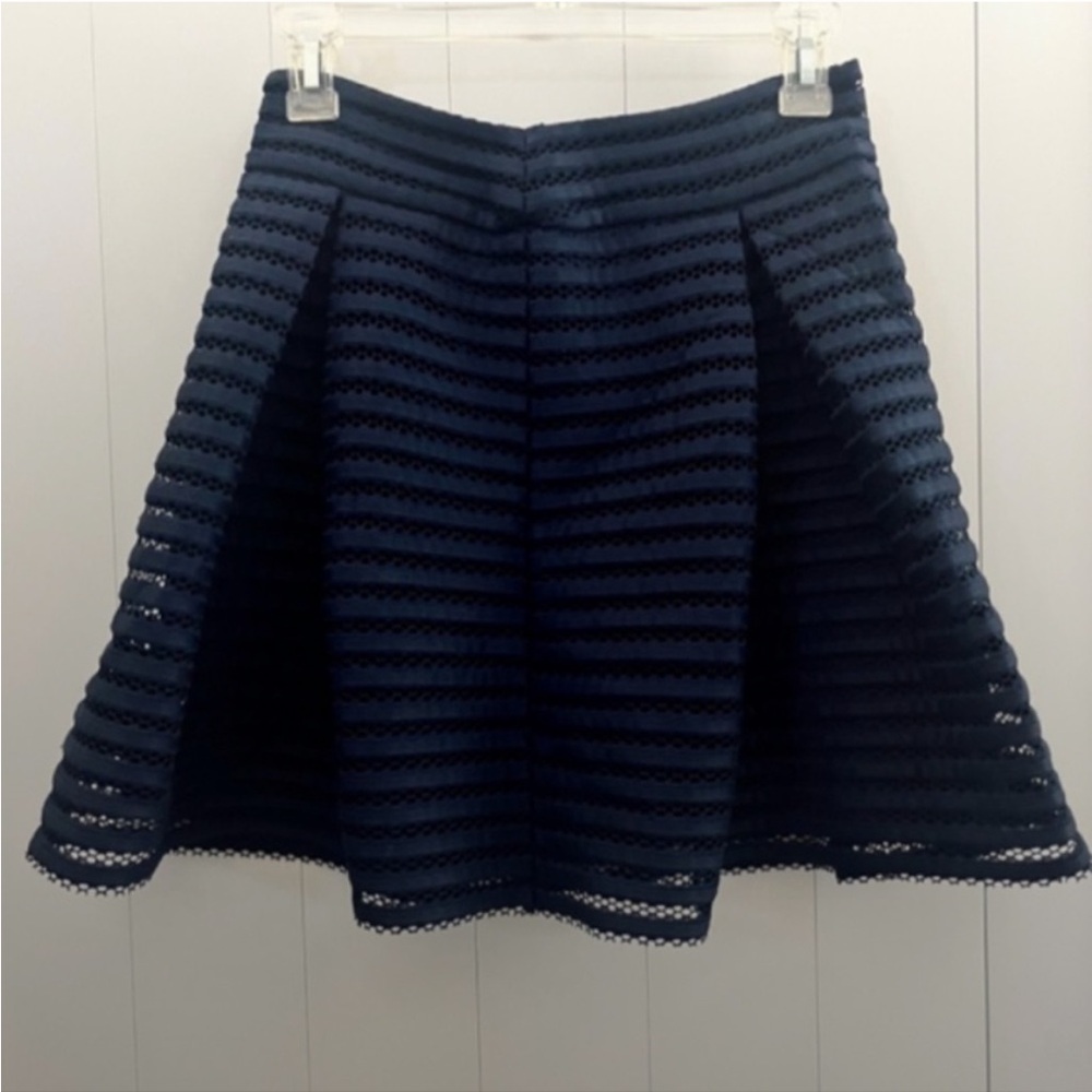 Express pleated mini skirt